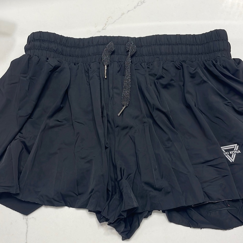 black keiki kona shorts